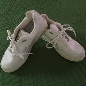 New Balance 812 walking shoes